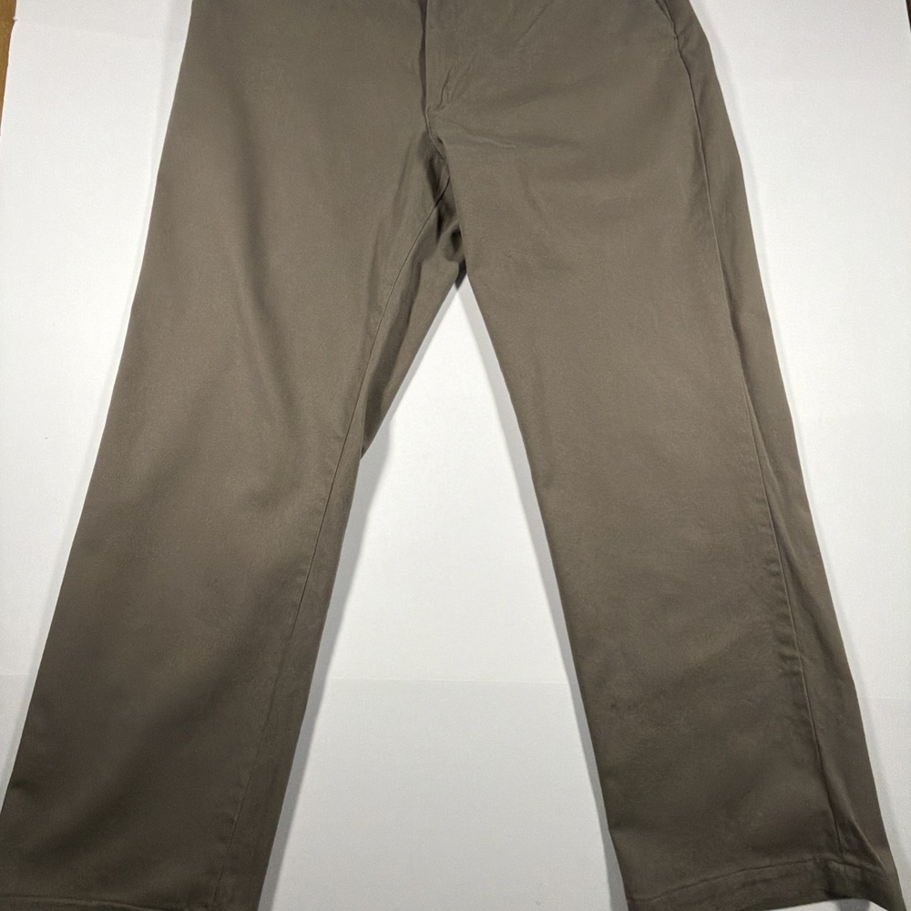 Lee Khaki Pants Men's 34X29 Tan Flat Front Custom Fit Flex Waist - Picture 3 of 10